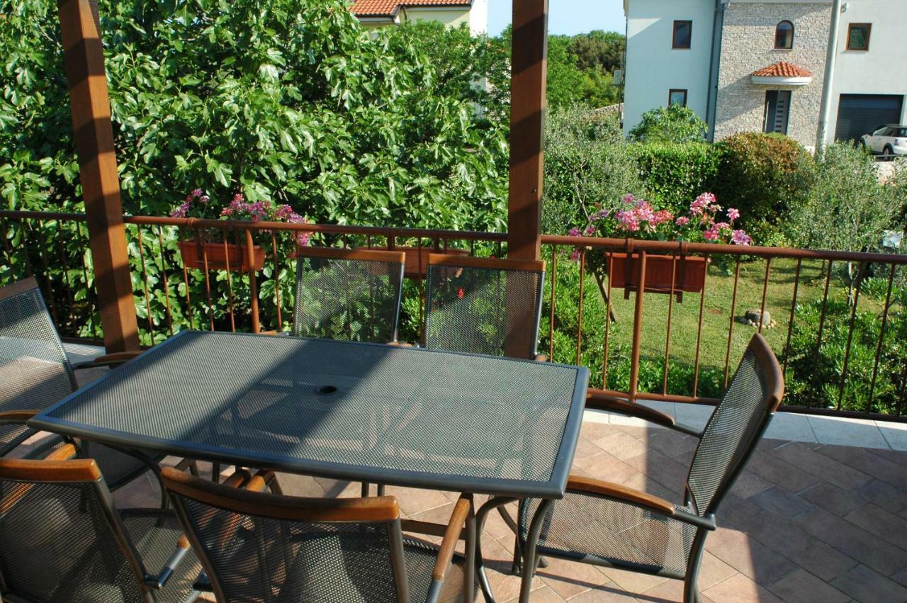 House Villa Mare Malinska Exterior photo